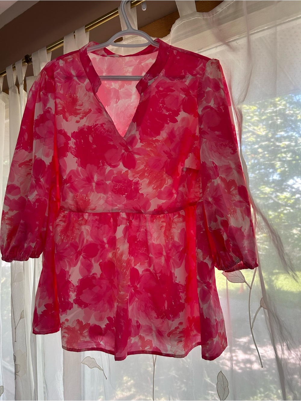 Women’s - SHEIN Pink Floral V-Neck Chiffon Tunic - Size 2xl